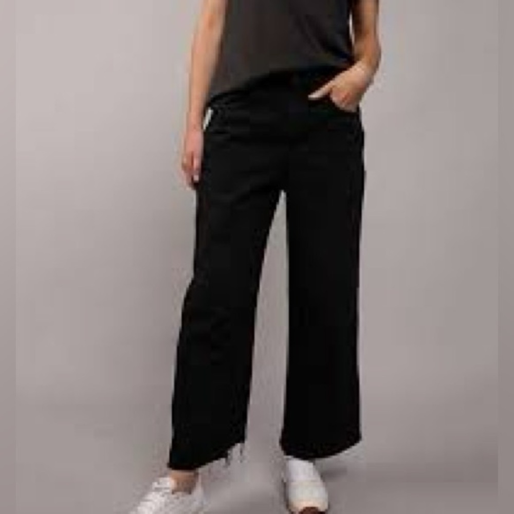 American Eagle Black Baggy Ankle Jeans